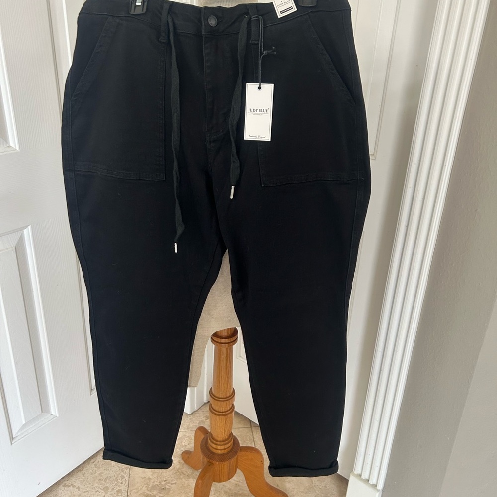 Judy Blue Black Cargo Pants with Tapered Leg